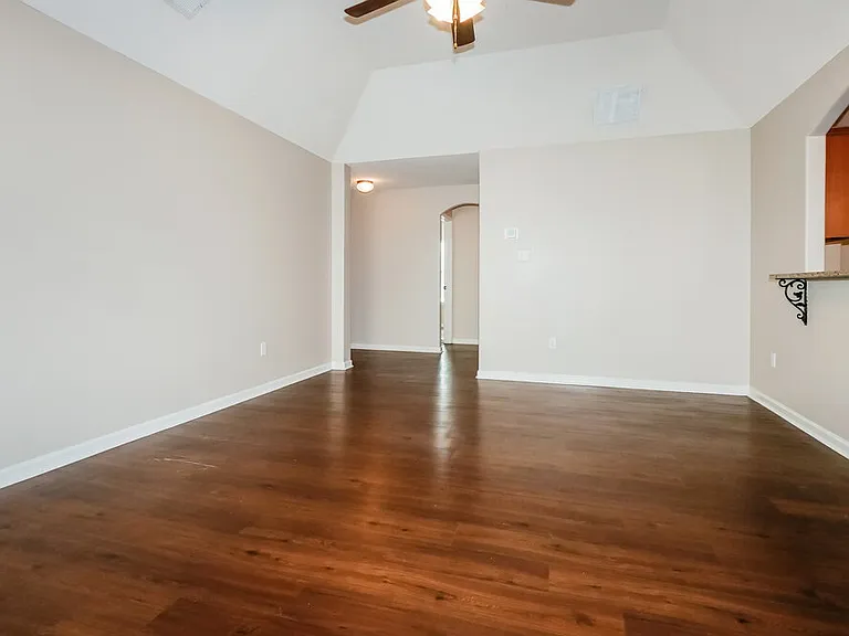 9460 Eckley Pl — Photo 4