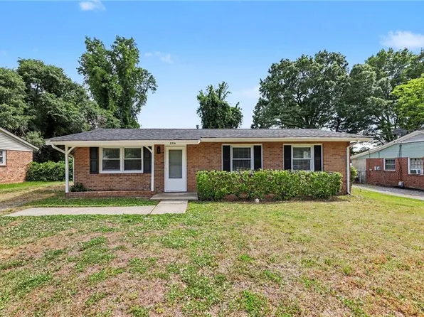 2316 Larkspur Dr, Greensboro, NC 27405