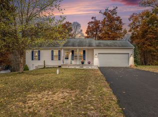 8969 Maple Ridge Dr, Howard City, MI 49329