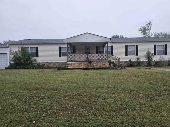 24 McClarin Dr, Millington, TN 38053