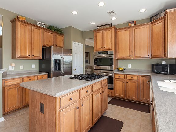 Gourmet Kitchen w/SS