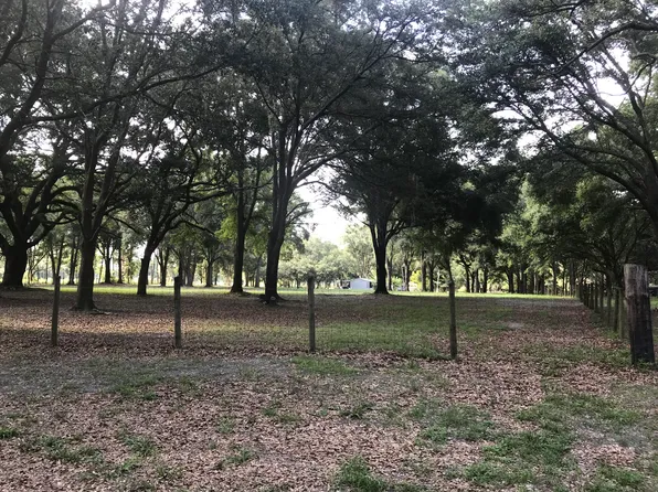 970 NE 137th Ln, Oxford, FL 34484
