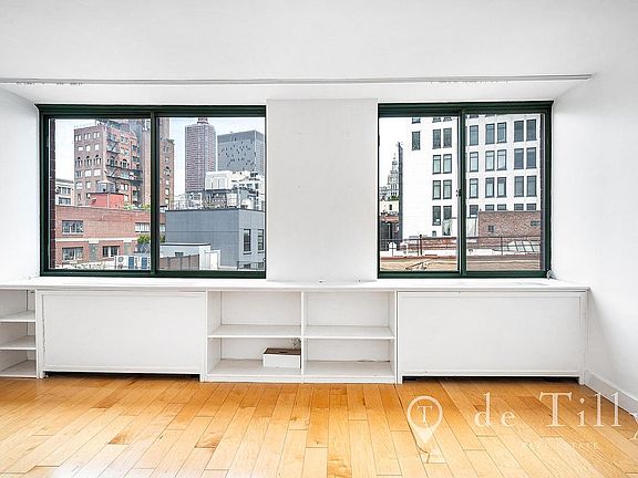 4th image of 275 Greenwich St #S9f