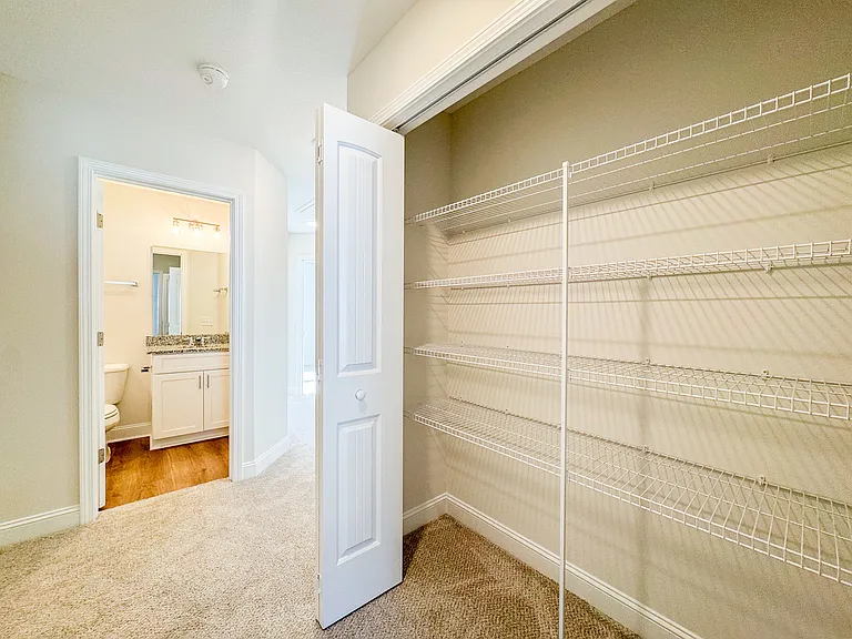 Heritage Pointe Townhomes — Photo 14