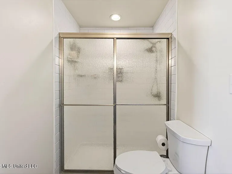 255 E Scenic Dr #G — Photo 30