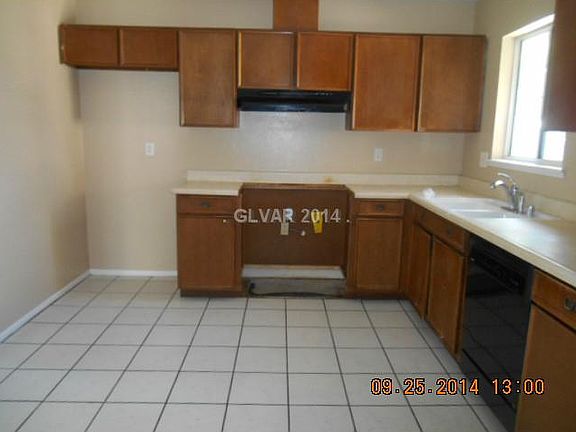 4th image of 4539 Powell Ave