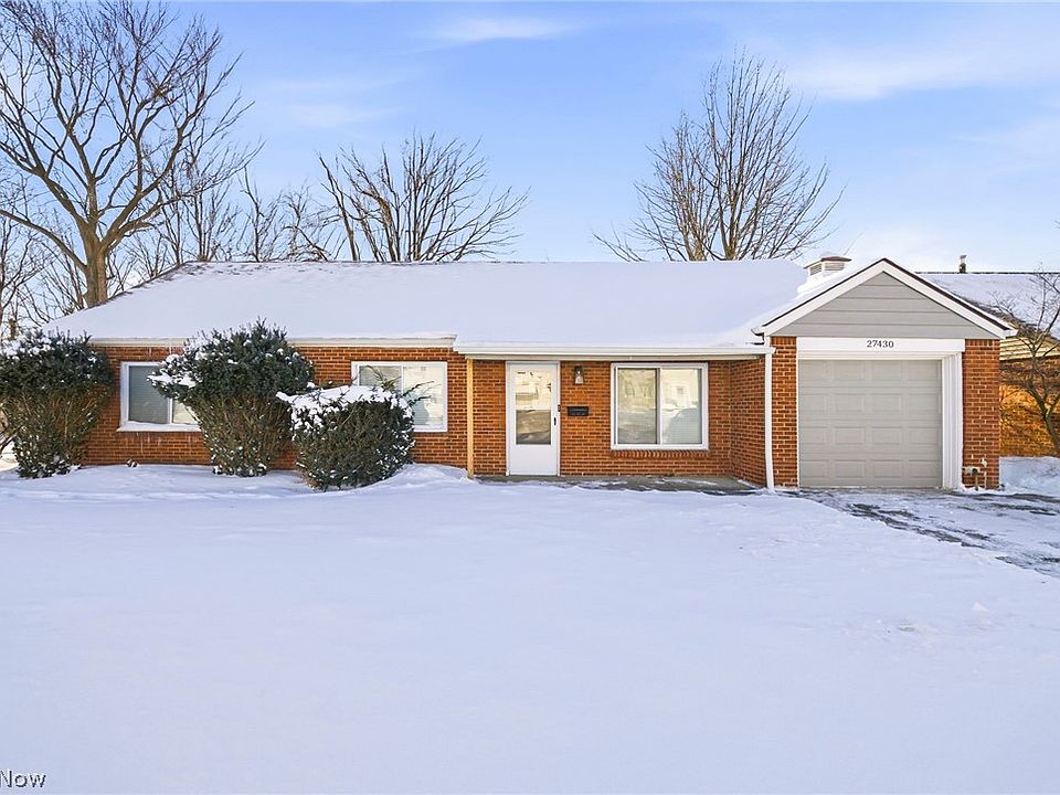 1st image of 27430 Forestview Ave