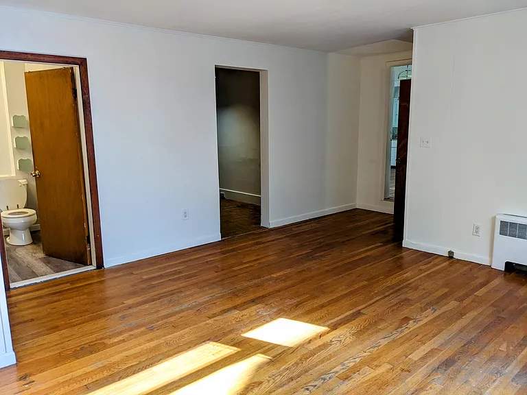 69 Dana St #4 — Photo 5