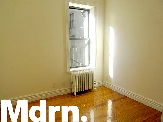 Rented by Mdrn Residential | media 22