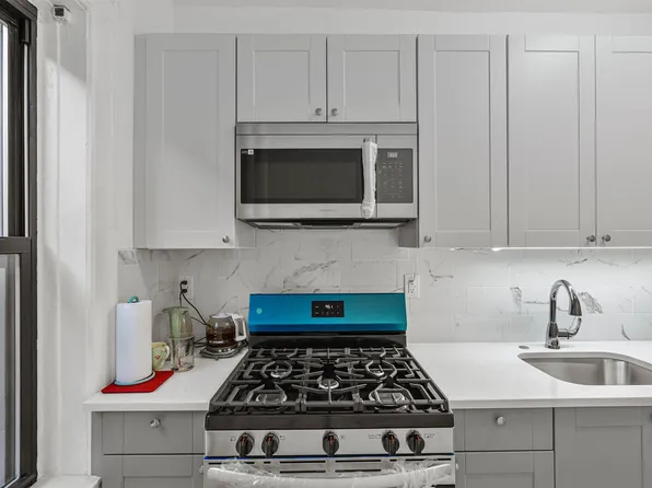 277 Harrison Avenue image 9 of 18