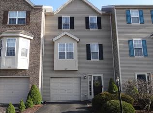 1057 Royal Dr, Canonsburg, PA 15317