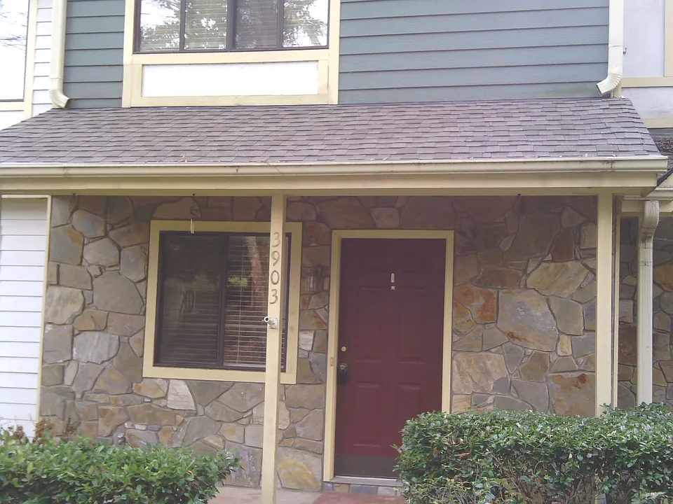 3903 N Course Dr