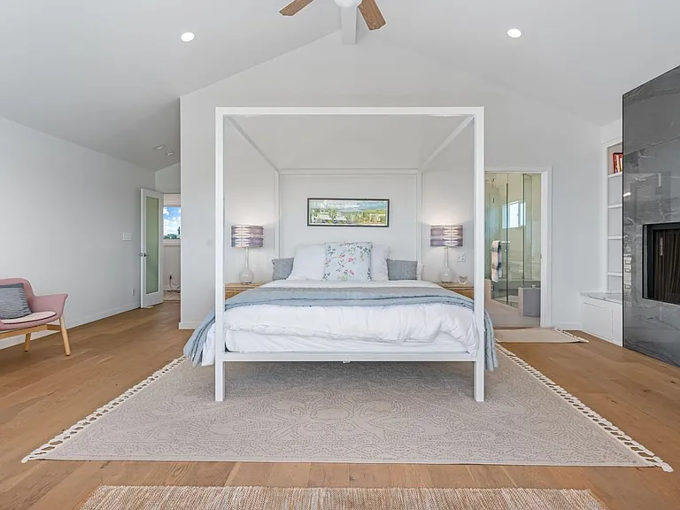 8221 Delgany Ave — Photo 3