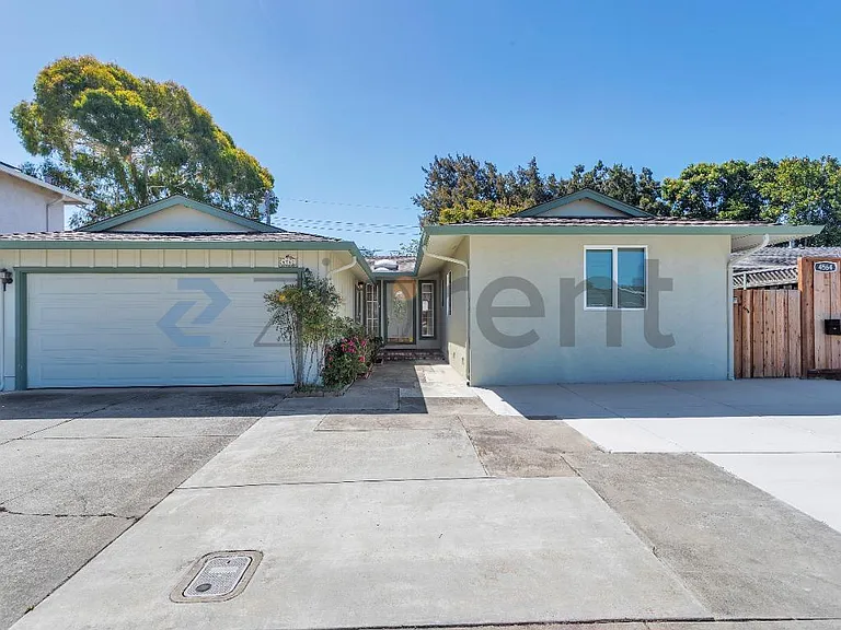 4562 Angeles Ave — Photo 1