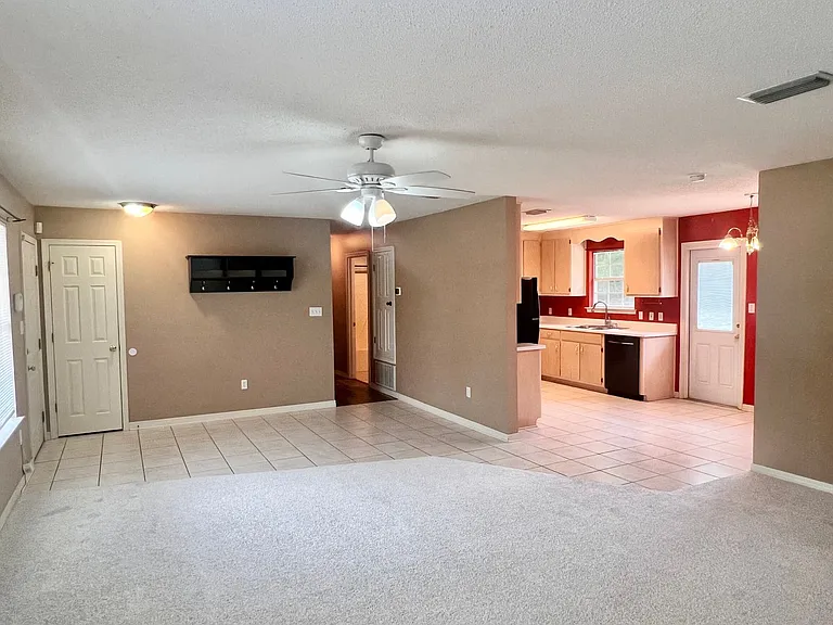 7514 Bowers Dr — Photo 3
