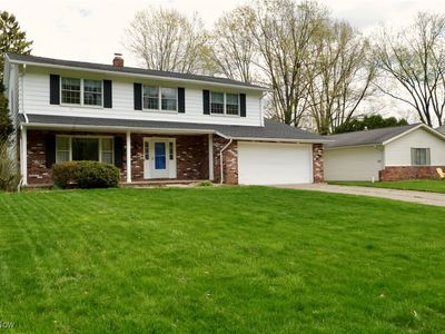 4479 Azalea Ln, North Olmsted, OH, 44070