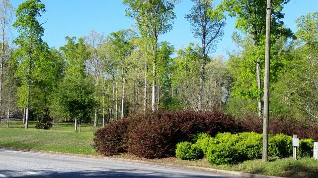 1st image of 750 Kentwood Dr