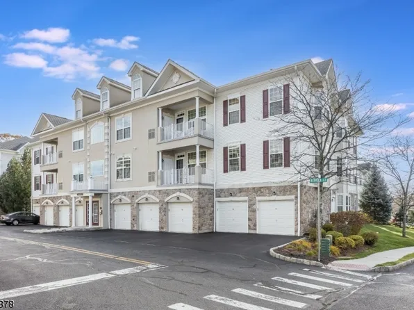 3 BEDROCK CT B2 #B2, Woodland Park, NJ 07424