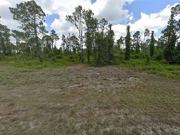 3rd image of 1013 Lakeside DR