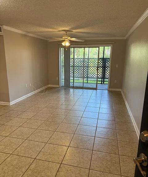 2500 Winding Creek Blvd — Photo 16