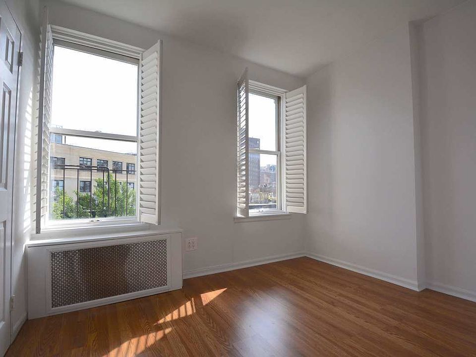 1st image of 121 E 10th St APT 6A