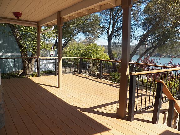 3rd image of 18622 Wildflower Dr