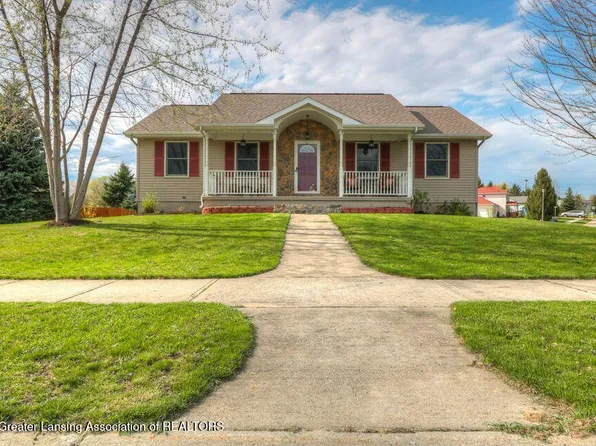 118 Elizabeth Way #4, Potterville, MI 48876