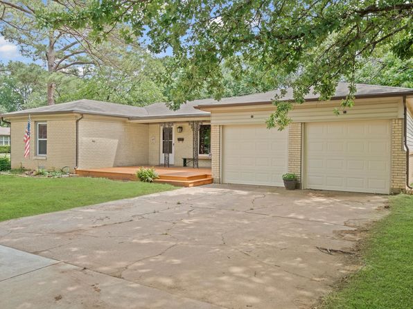 356 Bedford Ct E, Bedford, TX 76022