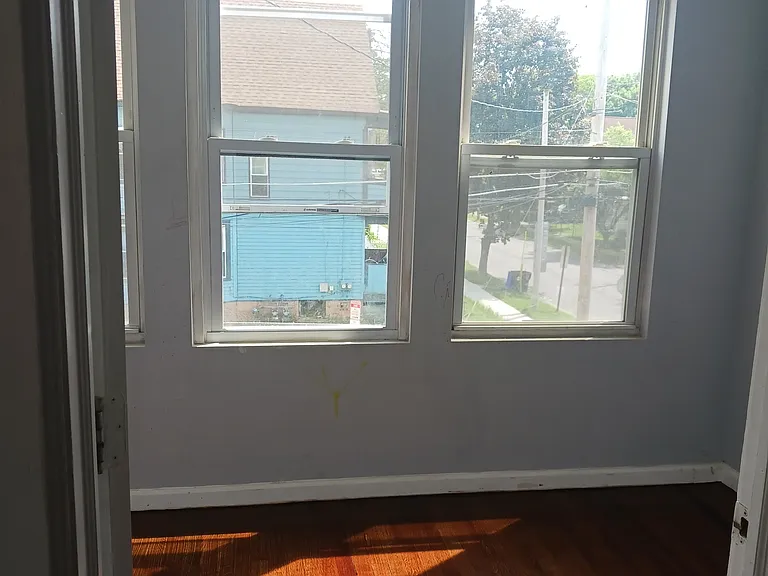 7 Franklin St #5 — Photo 6