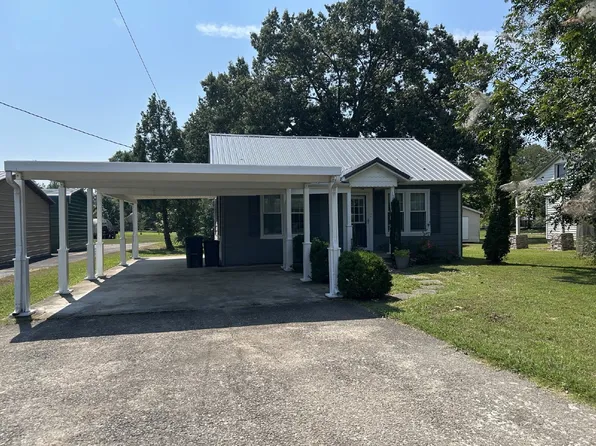246 Memorial Dr, Paris, TN 38242