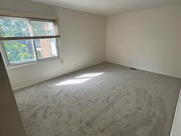3030 Roberts Dr #5 — Photo 3