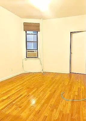 Rented by Compass | media 10