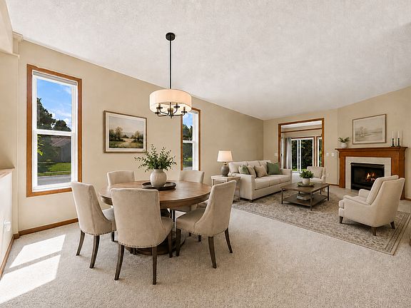3rd image of 14795 Bloomfield Cir