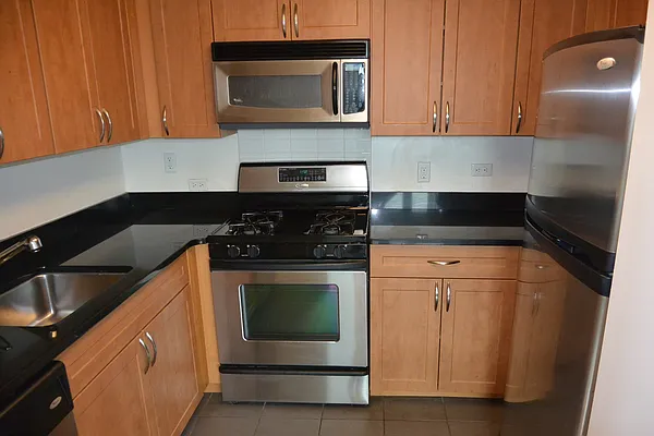 Rented by Keller Williams NYC | media 19