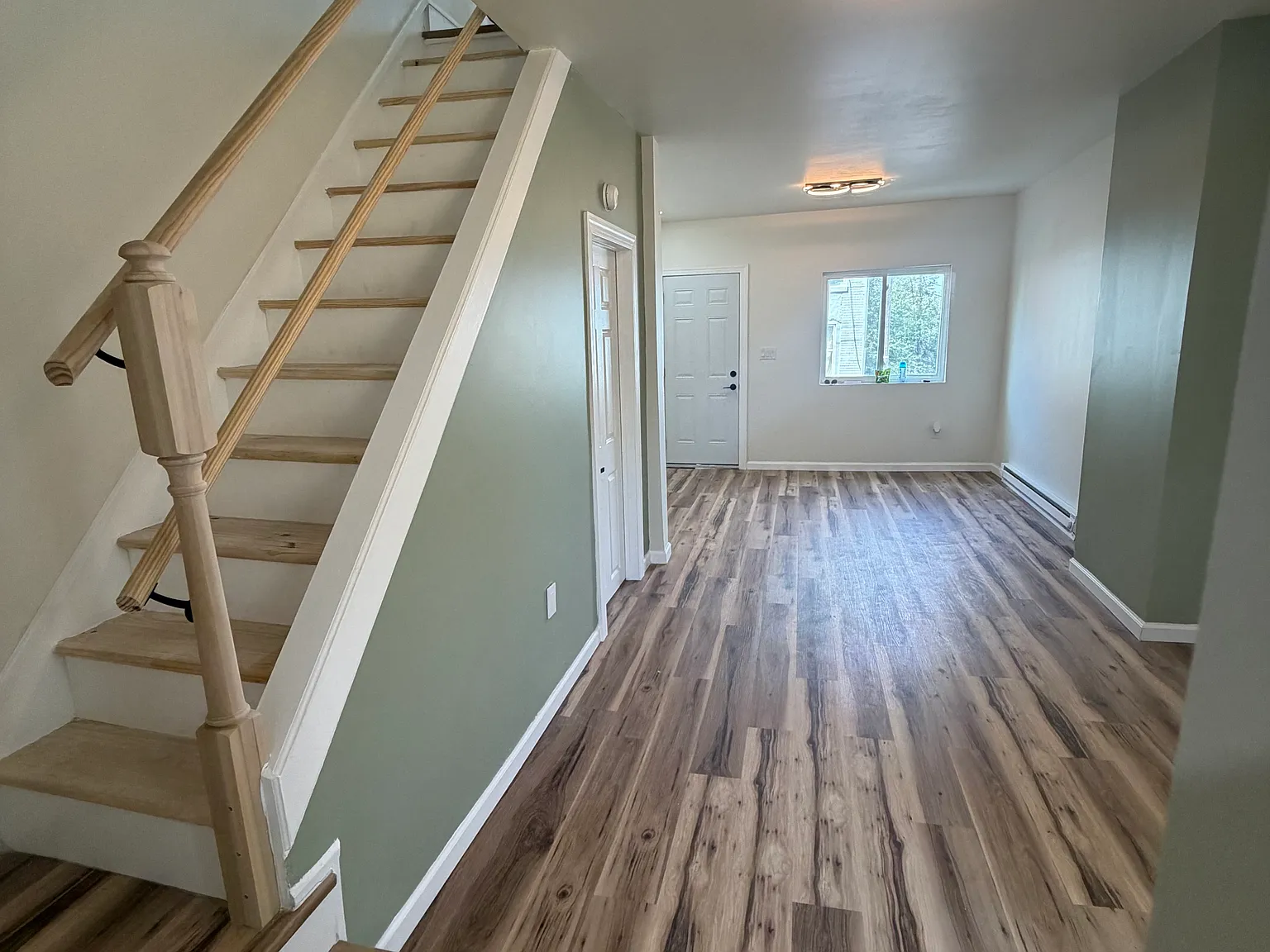 2 bed, 920 sqft, $1,700 — Photo 4