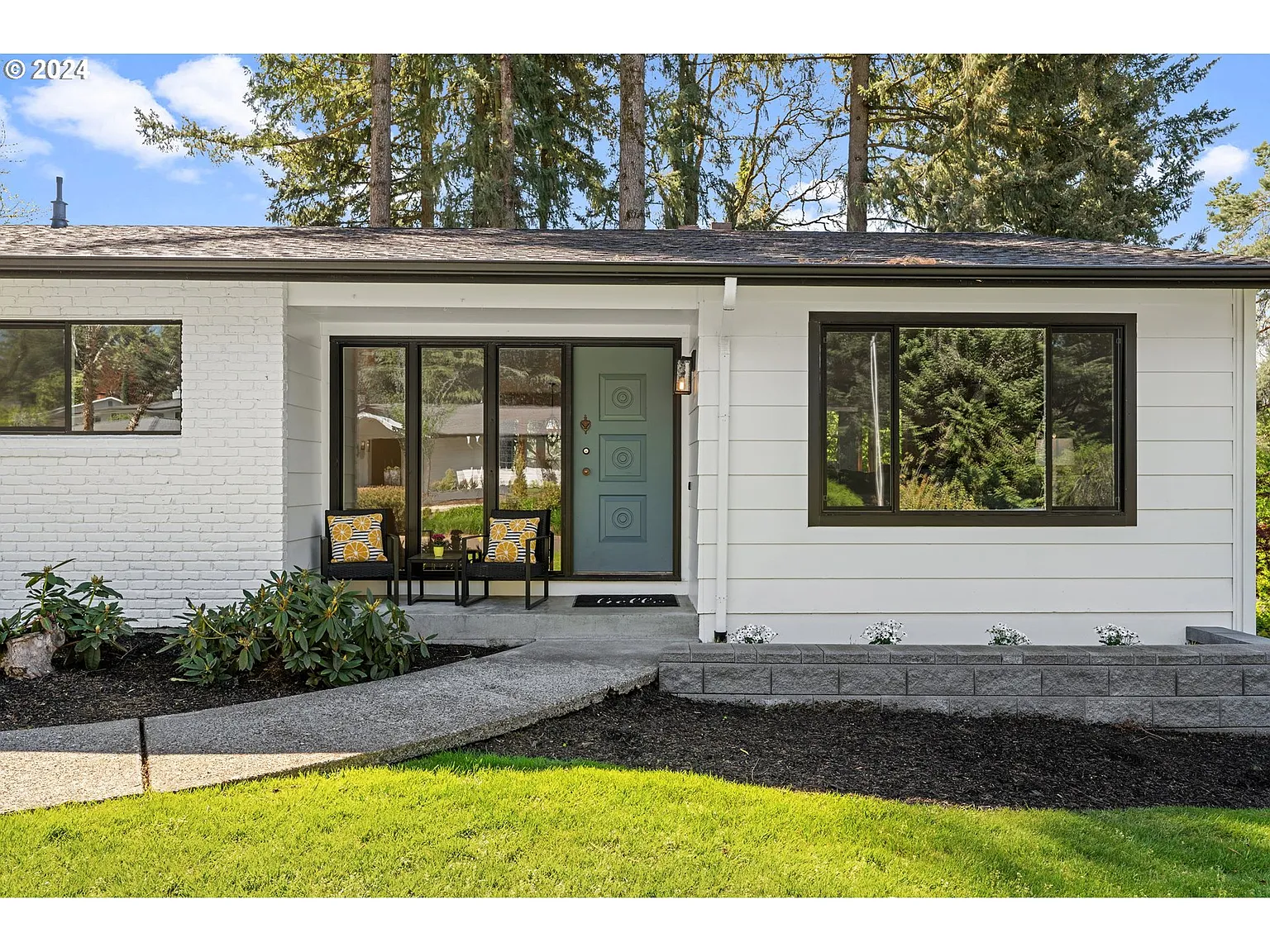 1330 SW Orinda Way photo 1
