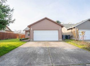 4215 Great Plains Dr NE, Salem, OR 97305