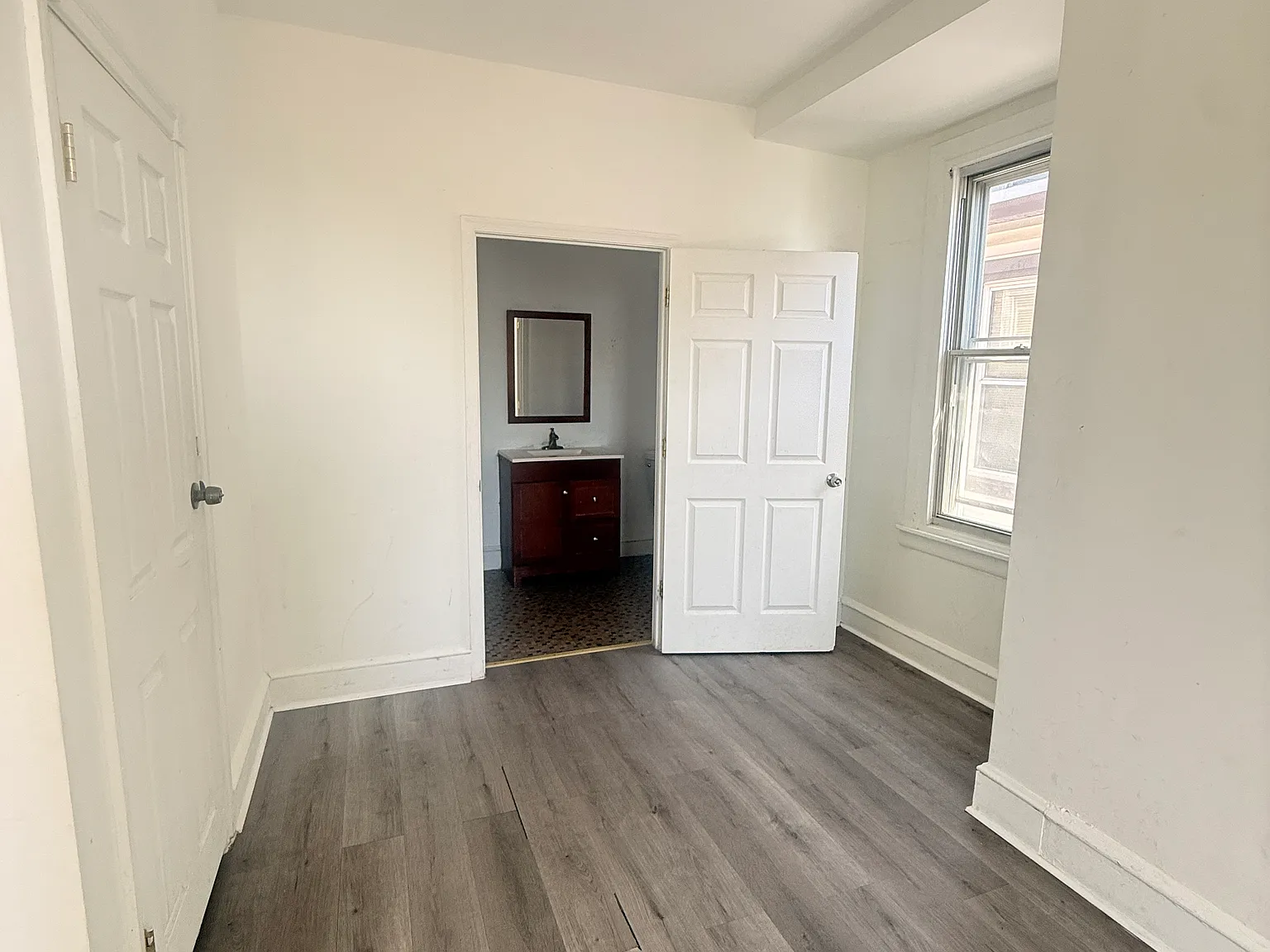2 bed, 2.5 bath, 1400 sqft, $1,500 — Photo 3