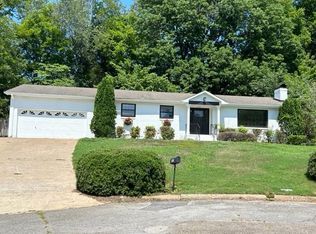 1507 Locust Cir SE, Huntsville, AL 35801