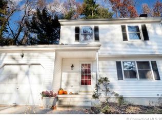 8 Colony Rd, Unionville, CT 06085