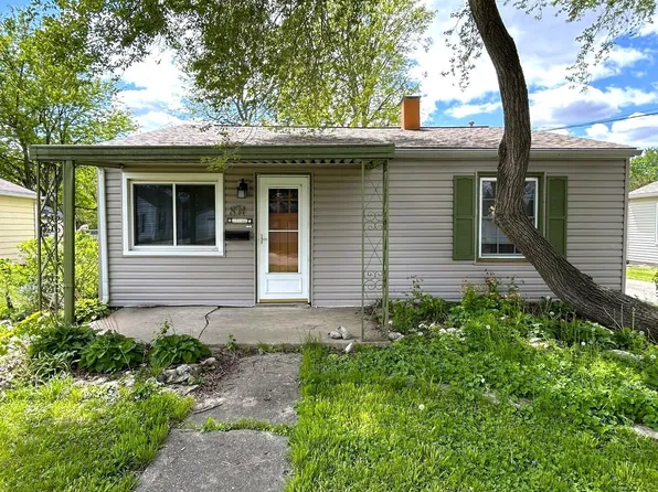 874 Frank St, Galesburg, IL 61401