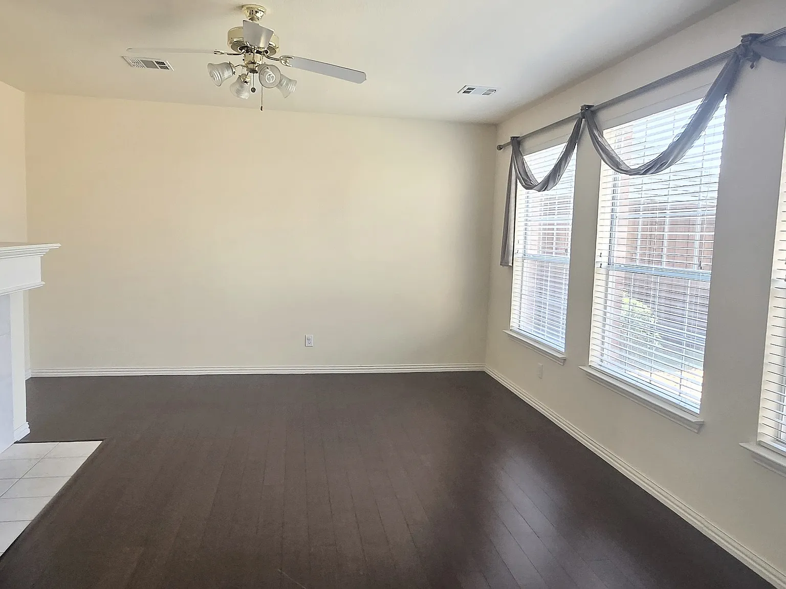 5 bed, 3130 sqft, $2,995 — Photo 4
