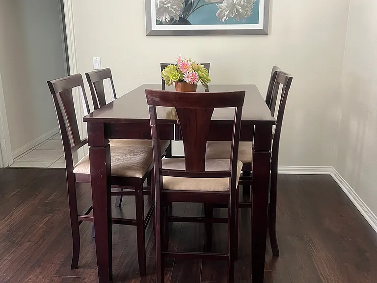 1684 Tamarron Dr — Photo 17