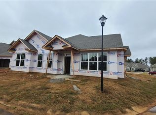 221 Meridian Way, Seneca, SC 29672