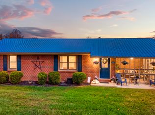 48 Meadow Dr, Stanton, KY 40380