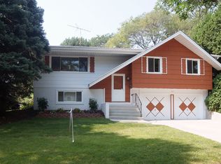 1417 Harvard Ln, Schaumburg, IL