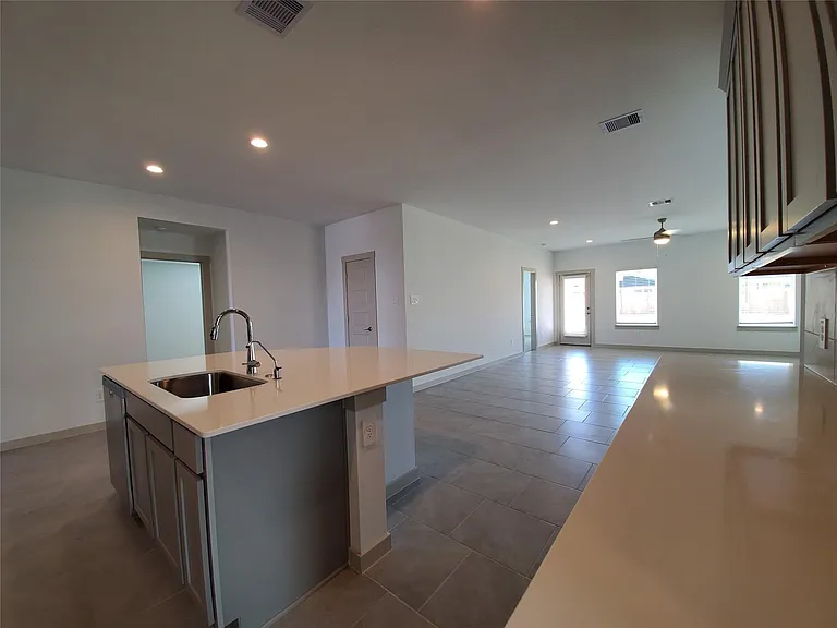 3314 Dagostino Creek Dr — Photo 13