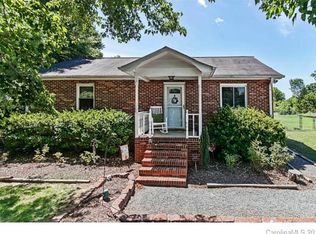 3590 Pleasant Plains Rd, Matthews, NC 28104