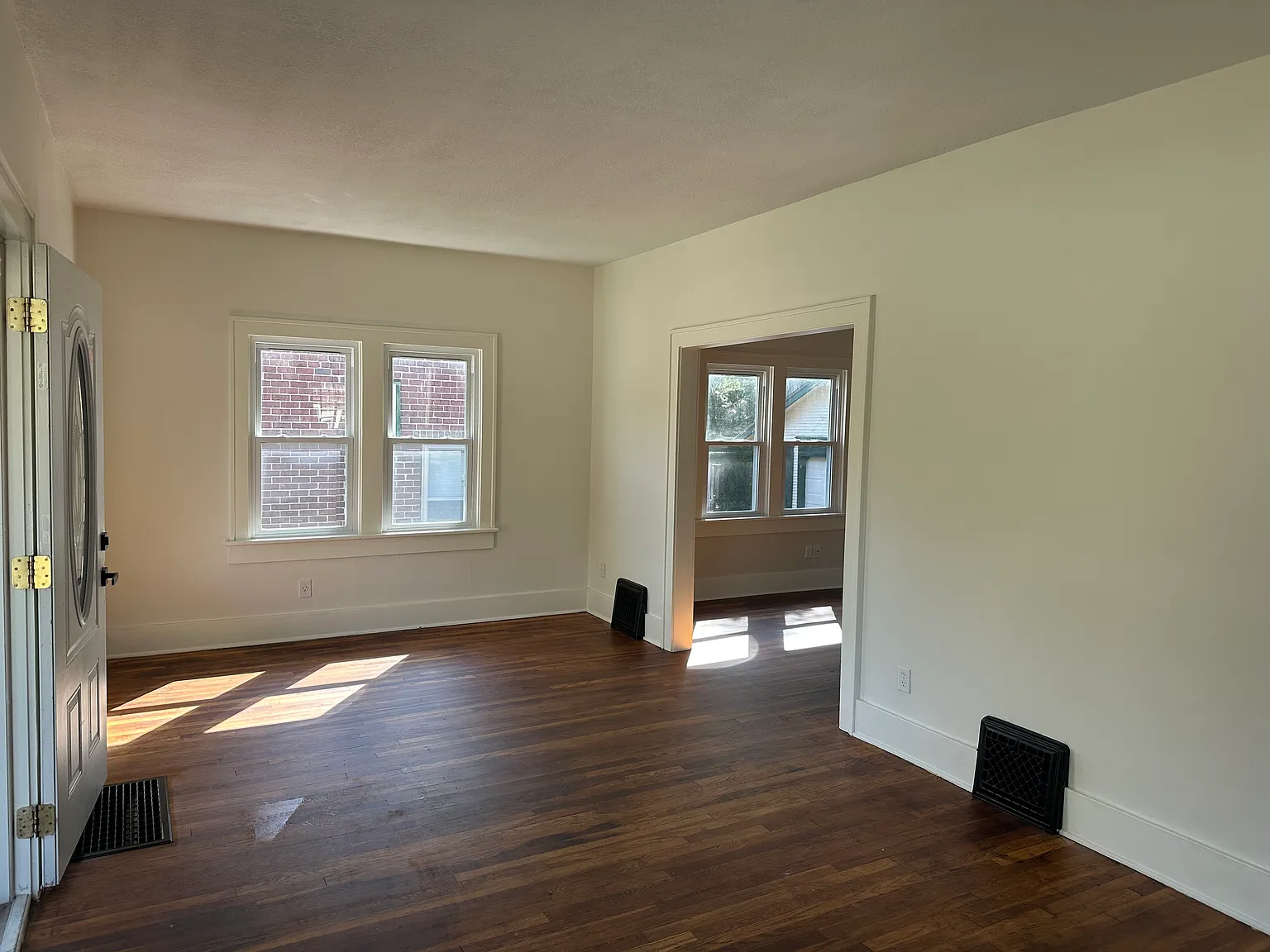 2 bed, 1114 sqft, $1,550 — Photo 4