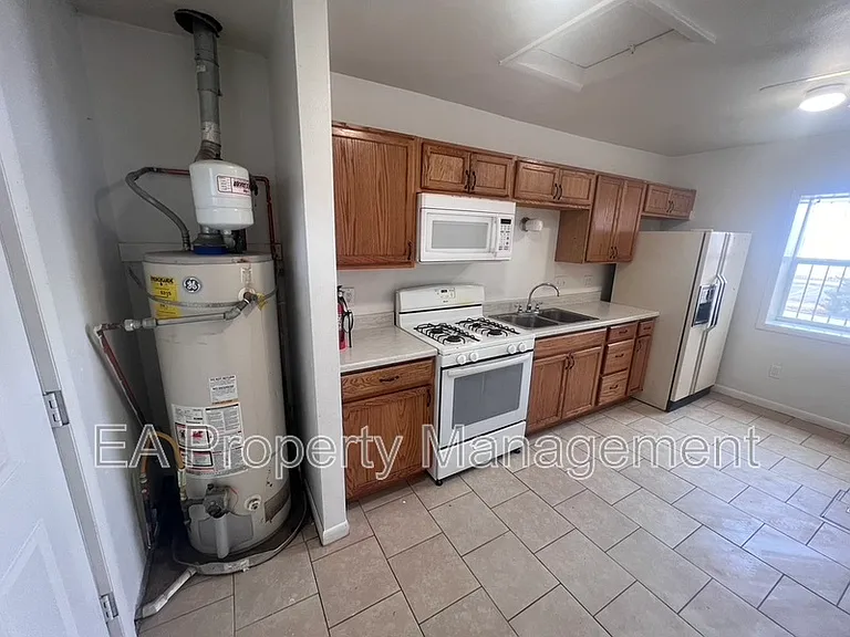 202 San Pablo St SE #B — Photo 13
